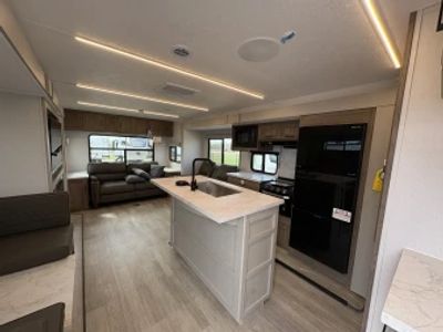 2025 Coachmen Freedom Express Ultra Lite - Photo 42