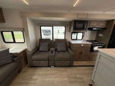 2025 Coachmen Freedom Express Ultra Lite - Photo 50