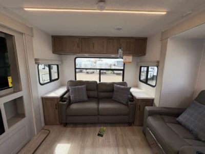 2025 Coachmen Freedom Express Ultra Lite - Photo 47