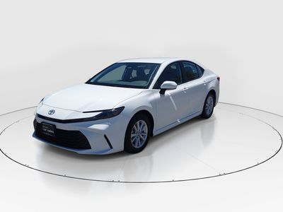 2025 Toyota Camry - Photo 3