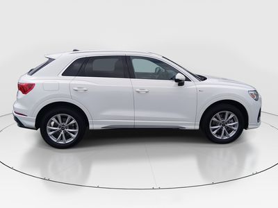 2024 Audi Q3 — photo 8 view