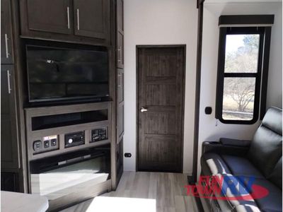 2025 Keystone RV Fuzion Impact Edition - Photo 26