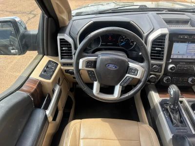 2017 Ford F-150 - Photo 2