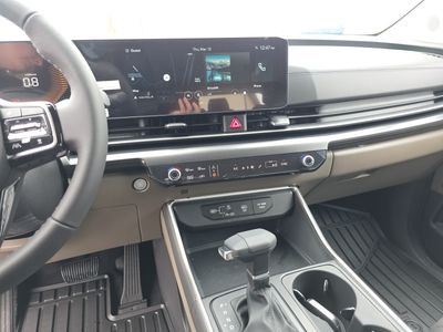 2026 Kia Carnival — photo 13 view