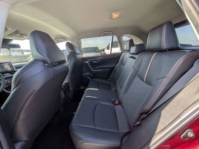 2019 Toyota RAV4 - Photo 13