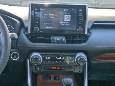 2019 Toyota RAV4 - Photo 16