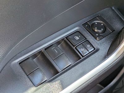 2019 Toyota RAV4 - Photo 20