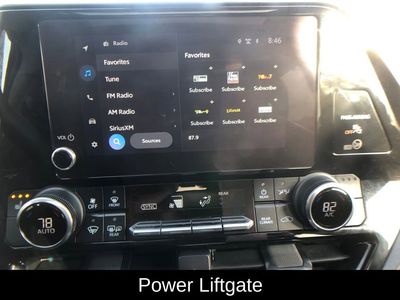 2023 Toyota Highlander XLE - Photo 24
