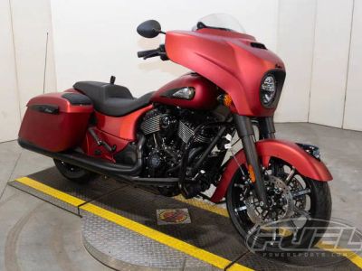 2025 Indian Motorcycle® Chieftain® Dark Horse® w/PowerBand Audio Sunset Red Smoke — front three-quarter view
