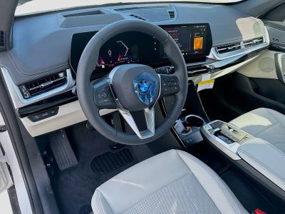 2026 BMW X1 — photo 7 view