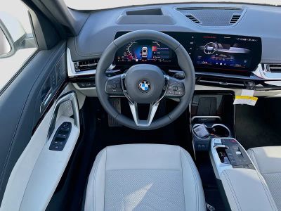 2026 BMW X1 — photo 17 view