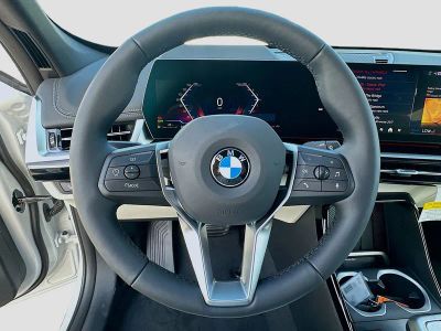 2026 BMW X1 — photo 8 view