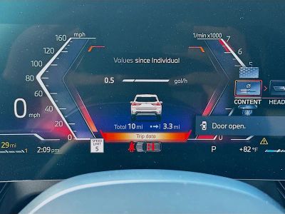 2026 BMW X1 — photo 9 view