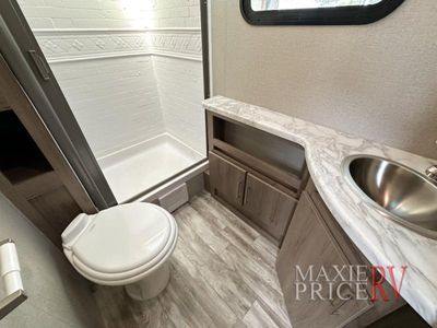 2022 Grand Design Imagine - Photo 23