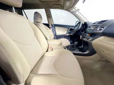 2012 Toyota RAV4 — photo 25 view