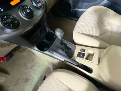 2012 Toyota RAV4 — photo 20 view