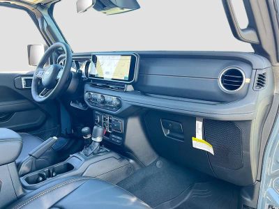 2026 Jeep Gladiator — photo 27 view