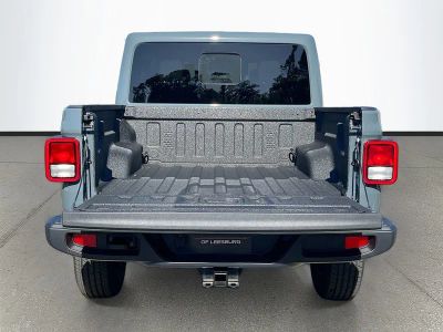 2026 Jeep Gladiator — photo 24 view