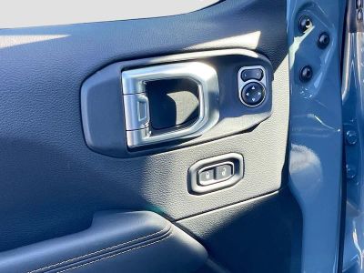 2026 Jeep Gladiator — photo 17 view
