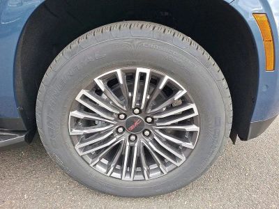 2026 GMC Yukon — detail view