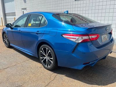 2020 Toyota Camry - Photo 5