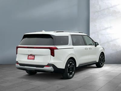 2026 Kia Carnival — engine compartment view