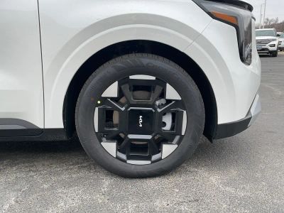 2026 Kia Carnival — photo 16 view