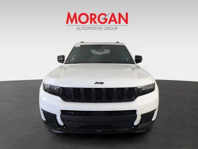 2025 Jeep Grand Cherokee L — side profile view