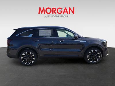 2026 Kia Sorento — photo 9 view