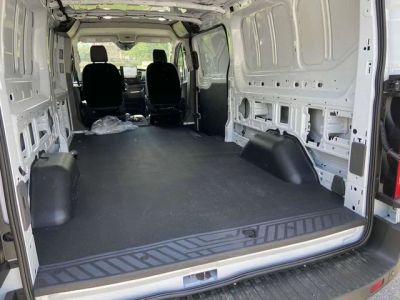 2025 Ford Transit-250 - Photo 6