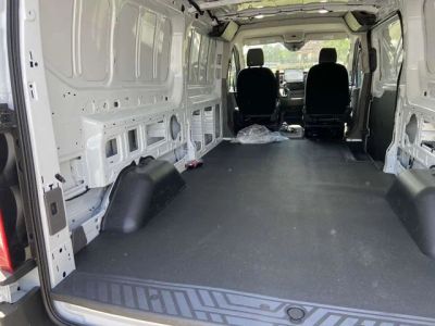 2025 Ford Transit-250 - Photo 7