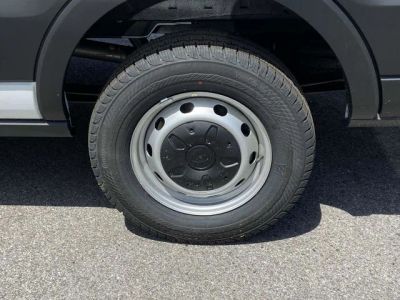2025 Ford Transit-250 - Photo 4