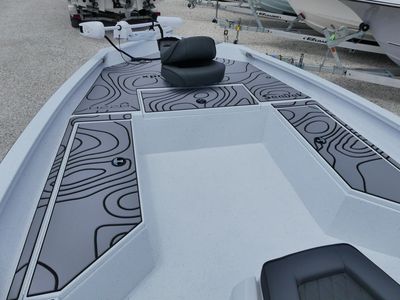 2026 Xpress H22B - Photo 9