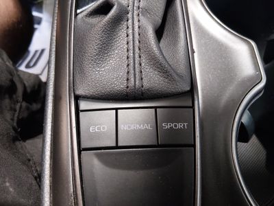 2024 Toyota Camry - Photo 19