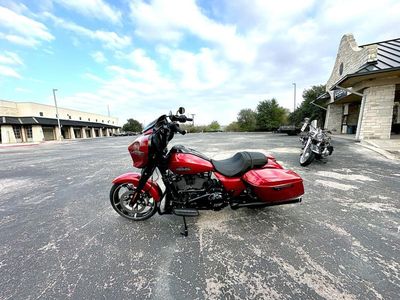 2025 Harley-Davidson FLHX - Street Glide — engine compartment view