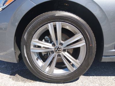 2024 Volkswagen Jetta — photo 10 view
