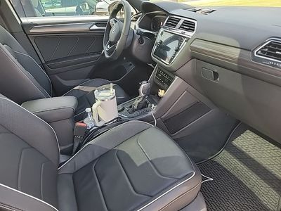 2022 Volkswagen Tiguan - Photo 12