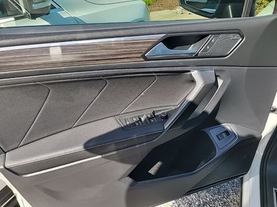 2022 Volkswagen Tiguan - Photo 14