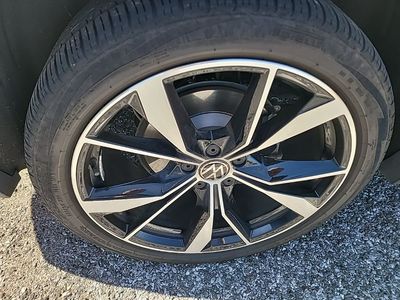 2022 Volkswagen Tiguan - Photo 10