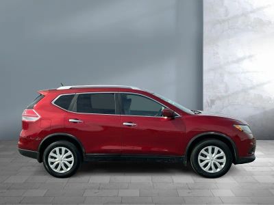 2016 Nissan Rogue — photo 7 view
