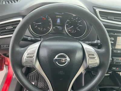 2016 Nissan Rogue — photo 13 view