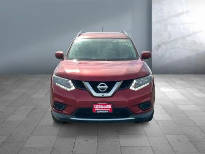 2016 Nissan Rogue — side profile view