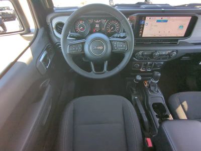 2026 Jeep Wrangler — photo 17 view