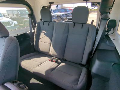 2026 Jeep Wrangler — photo 15 view