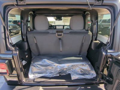 2026 Jeep Wrangler — photo 14 view