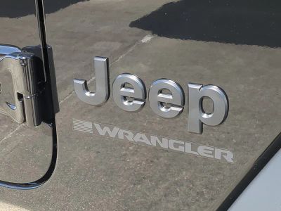 2026 Jeep Wrangler — photo 13 view