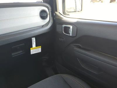 2026 Jeep Wrangler — photo 18 view