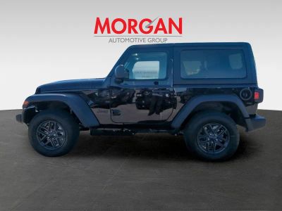 2026 Jeep Wrangler — photo 8 view