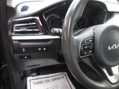 2022 Kia Niro — photo 17 view