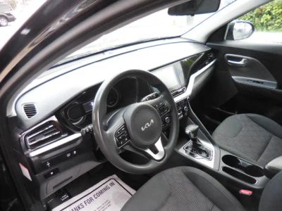 2022 Kia Niro — photo 16 view